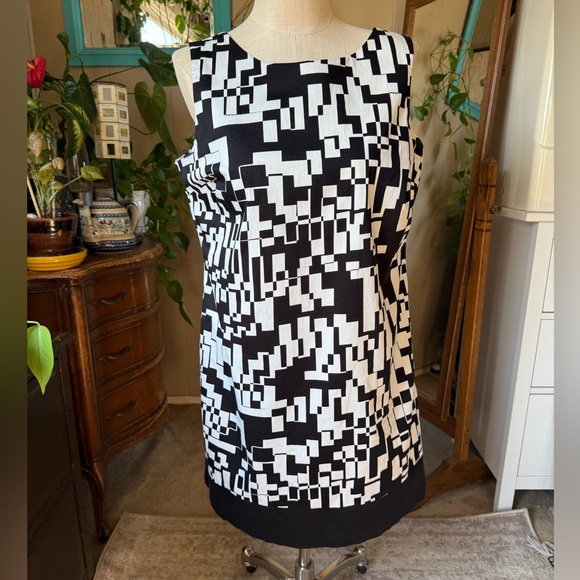 Apt 9 Black and White Geometric Pattern Shift Dress, plus size 18 - Picture 1 of 9